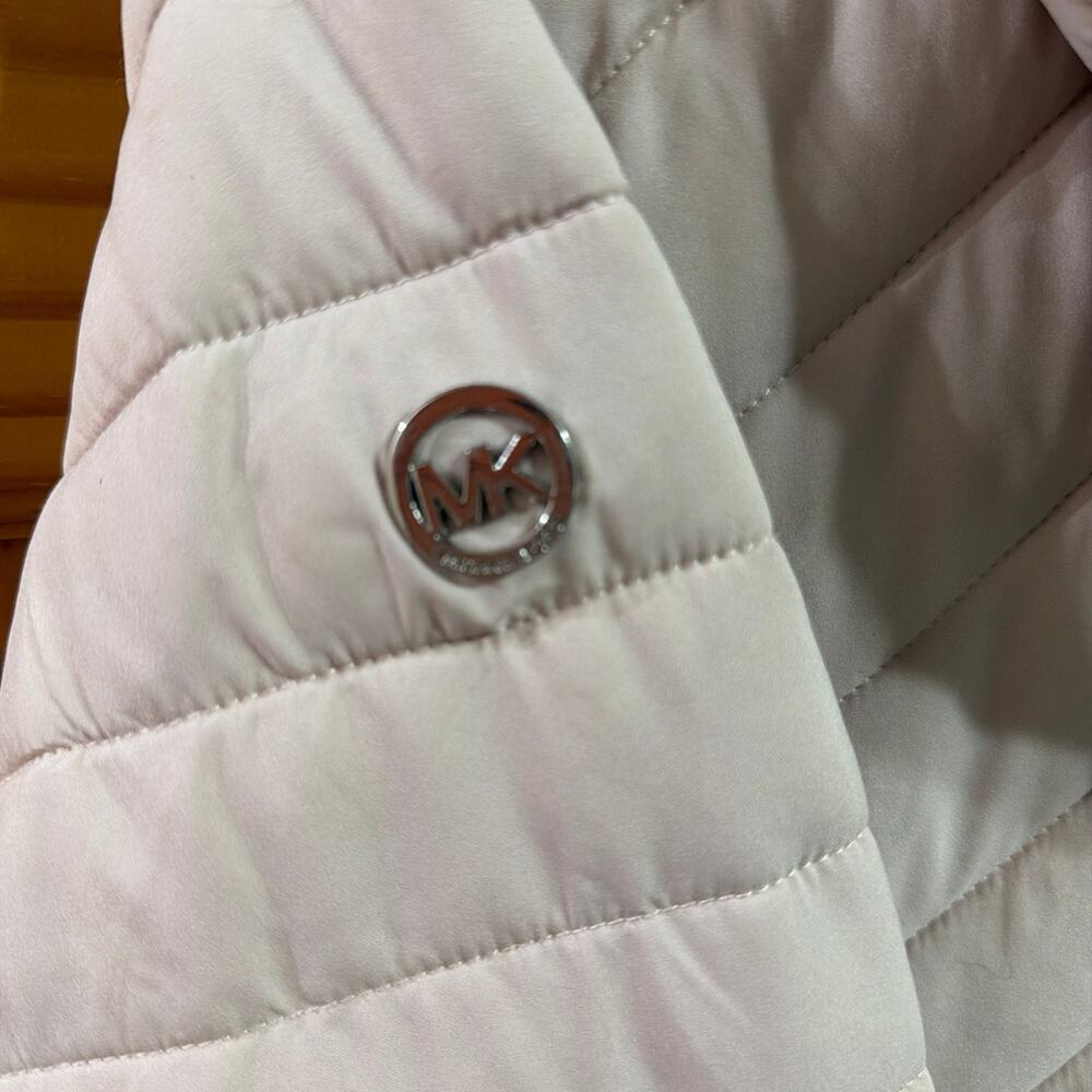 Micheal Kors Light purple Light weight Packable Jacket Size M - Picture 4 of 4